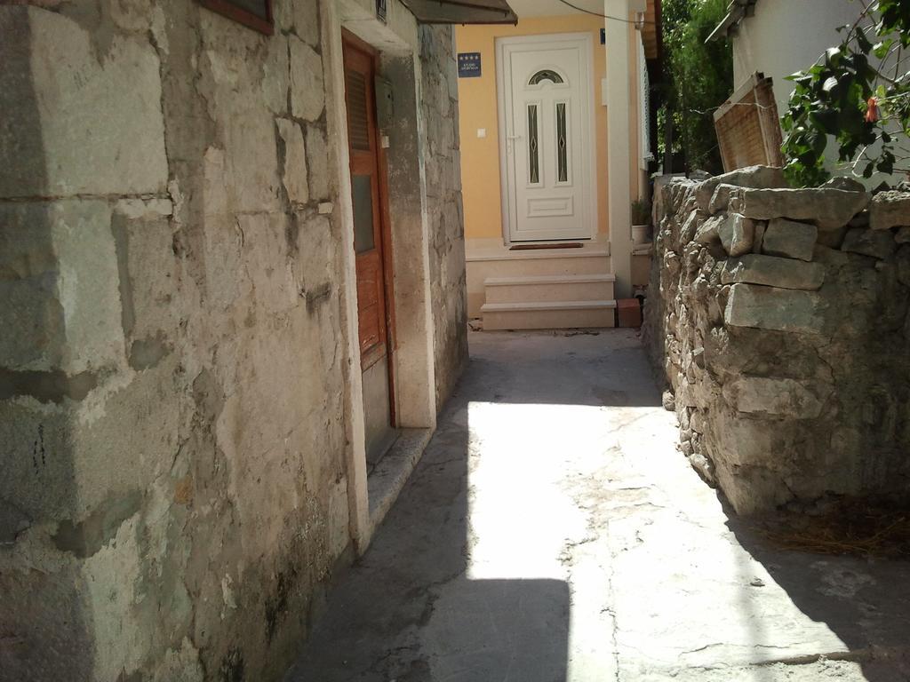 Apartment Ante Split Quarto foto